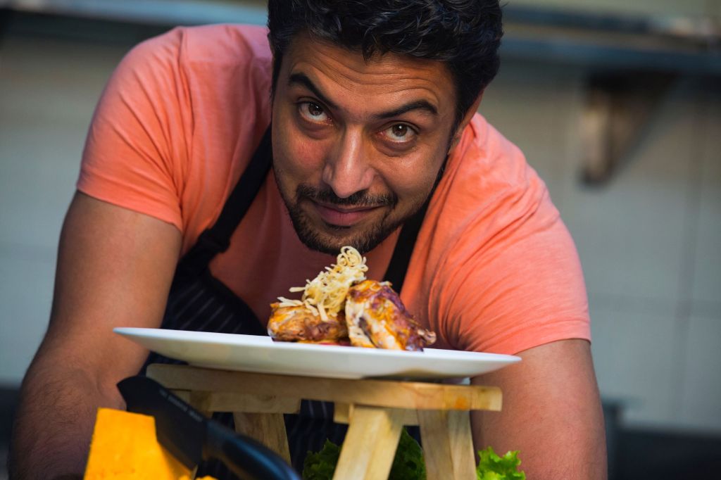 Food Presenter TV Presenting Course-Image 1